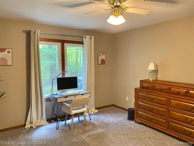 16226 Pine Ridge Drive, Fraser, MI 48026