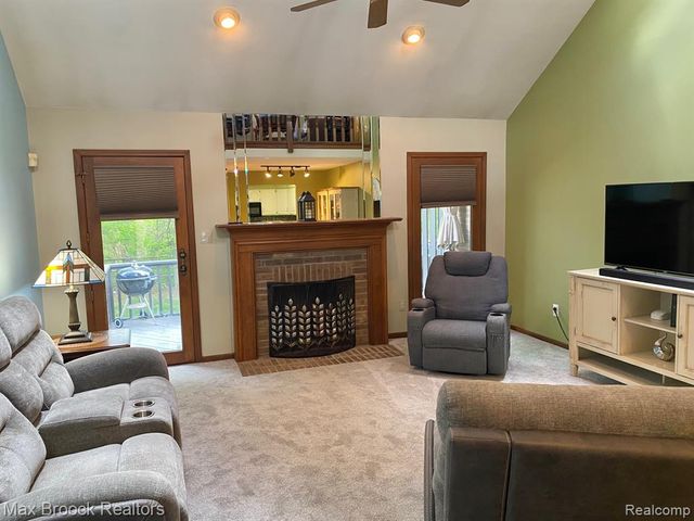16226 Pine Ridge Drive, Fraser, MI 48026
