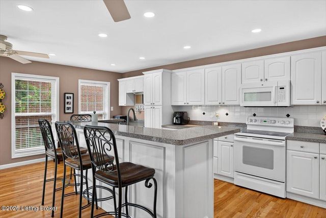 7214 Old North Church Rd, Louisville, KY 40214