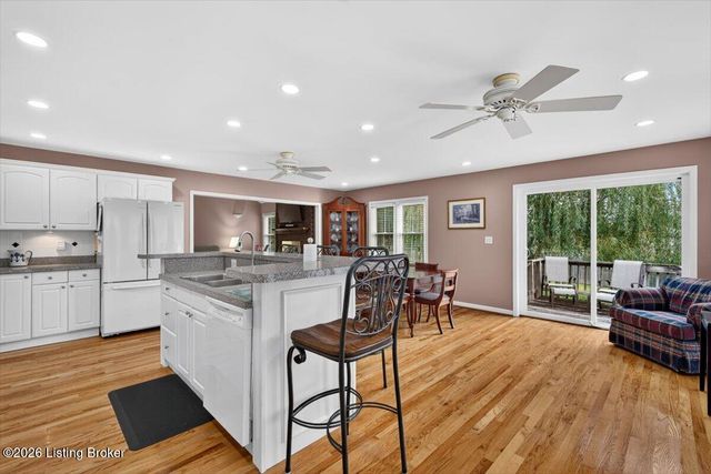 7214 Old North Church Rd, Louisville, KY 40214