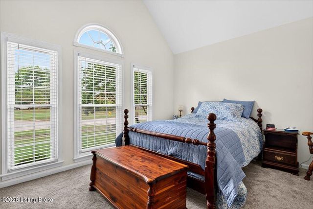 7214 Old North Church Rd, Louisville, KY 40214