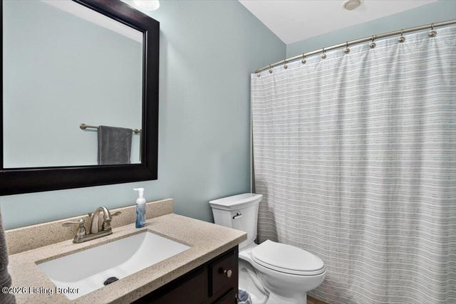 7214 Old North Church Rd, Louisville, KY 40214