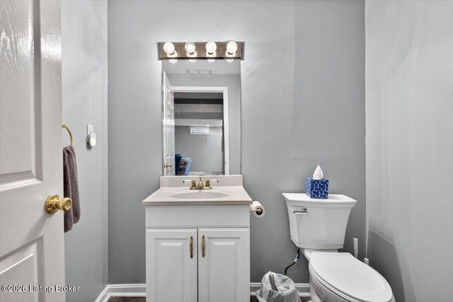 7214 Old North Church Rd, Louisville, KY 40214