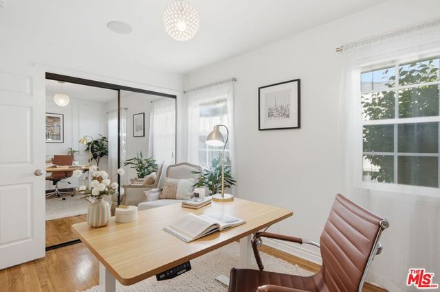 7952 Dunbarton Avenue, Los Angeles, CA 90045