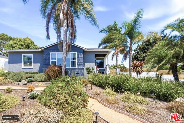 7952 Dunbarton Avenue, Los Angeles, CA 90045
