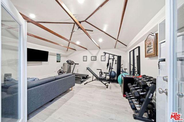 7952 Dunbarton Avenue, Los Angeles, CA 90045