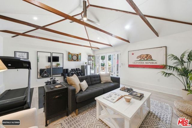 7952 Dunbarton Avenue, Los Angeles, CA 90045