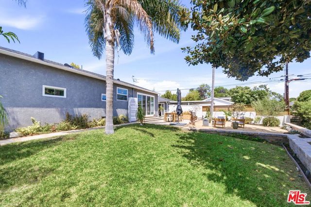7952 Dunbarton Avenue, Los Angeles, CA 90045
