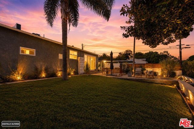 7952 Dunbarton Avenue, Los Angeles, CA 90045