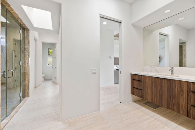 148 Menil Place, Palm Desert, CA 92260