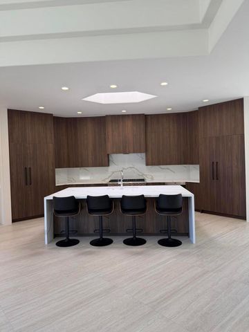 148 Menil Place, Palm Desert, CA 92260