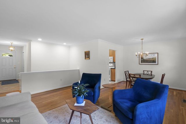 9008 EDGEWOOD DR, Gaithersburg, MD 20877