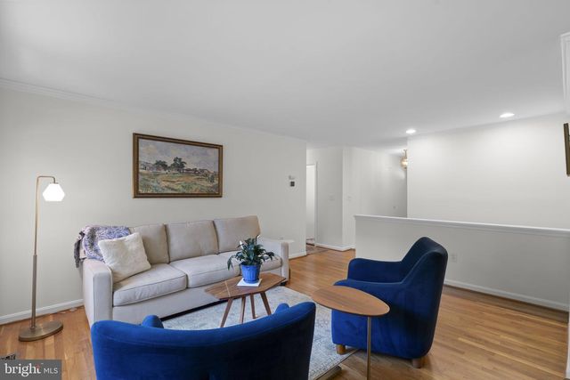 9008 EDGEWOOD DR, Gaithersburg, MD 20877