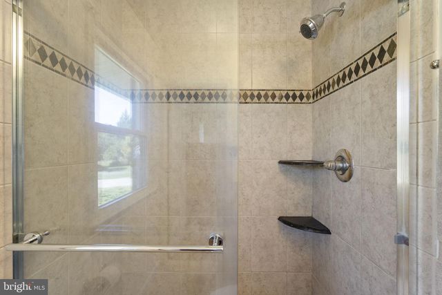 9008 EDGEWOOD DR, Gaithersburg, MD 20877