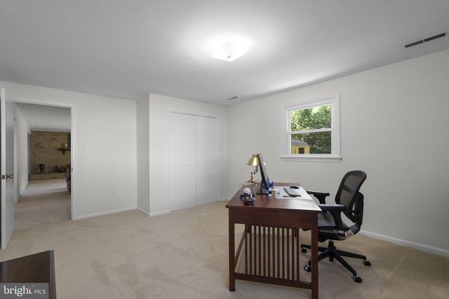9008 EDGEWOOD DR, Gaithersburg, MD 20877