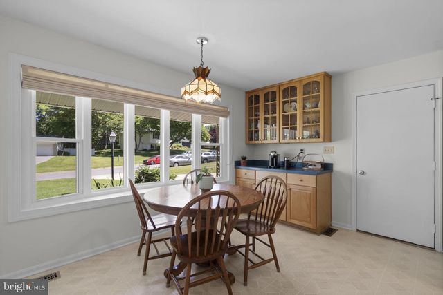 9008 EDGEWOOD DR, Gaithersburg, MD 20877