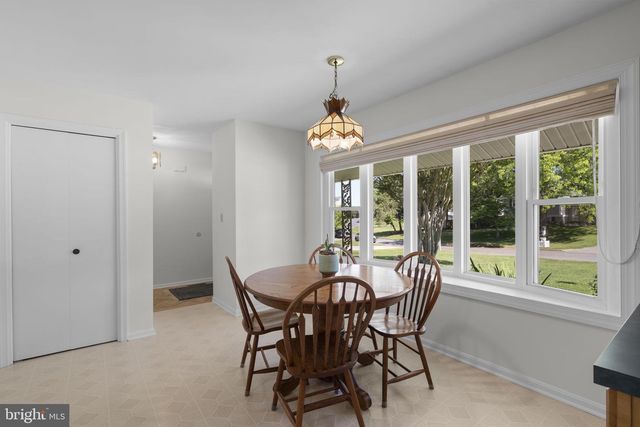 9008 EDGEWOOD DR, Gaithersburg, MD 20877