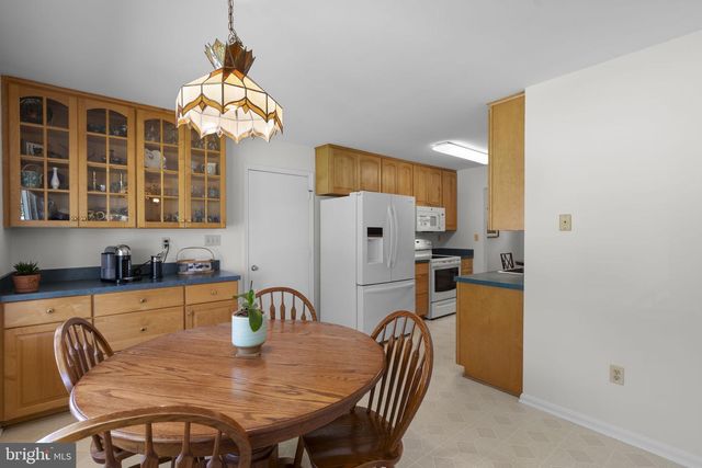 9008 EDGEWOOD DR, Gaithersburg, MD 20877