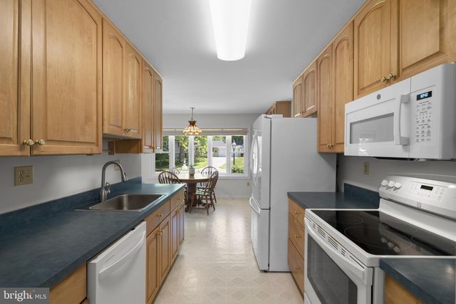 9008 EDGEWOOD DR, Gaithersburg, MD 20877