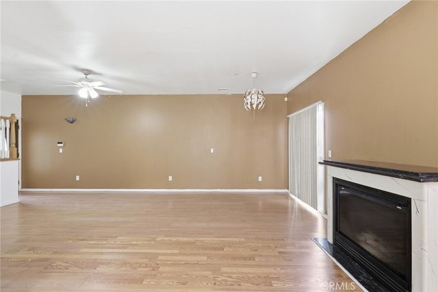9300 Burnet Avenue 122, North Hills, CA 91343