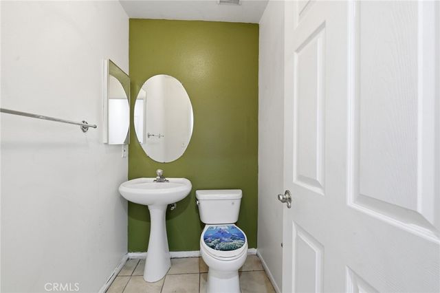 9300 Burnet Avenue 122, North Hills, CA 91343