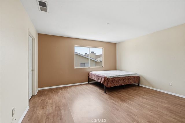 9300 Burnet Avenue 122, North Hills, CA 91343