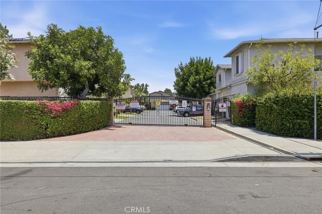 9300 Burnet Avenue 122, North Hills, CA 91343