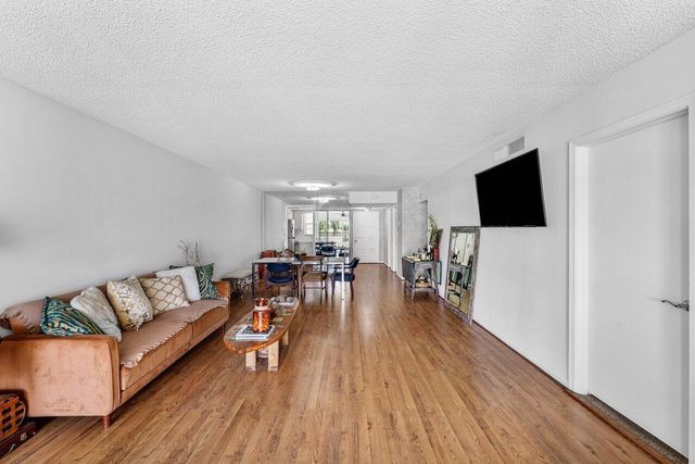 157 Atlantis Boulevard 301, Atlantis, FL 33462
