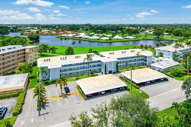 157 Atlantis Boulevard 301, Atlantis, FL 33462