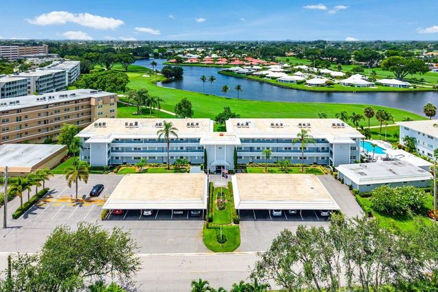 157 Atlantis Boulevard 301, Atlantis, FL 33462