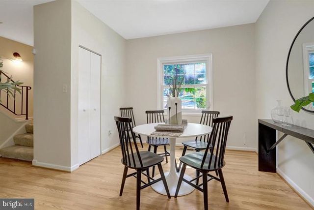 6372 EIGHTH CIR, Alexandria, VA 22312