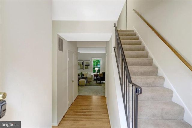 6372 EIGHTH CIR, Alexandria, VA 22312