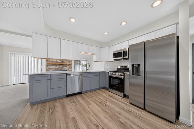 40925 McNamara Drive, Clinton Charter Township, MI 48038