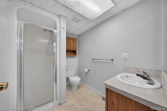 40925 McNamara Drive, Clinton Charter Township, MI 48038