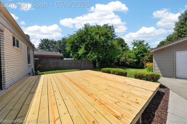 40925 McNamara Drive, Clinton Charter Township, MI 48038