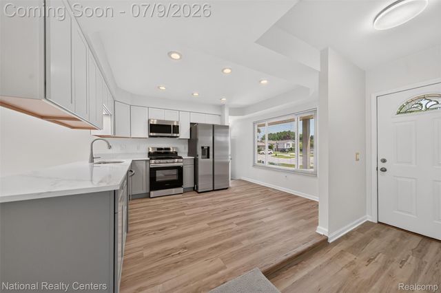 40925 McNamara Drive, Clinton Charter Township, MI 48038