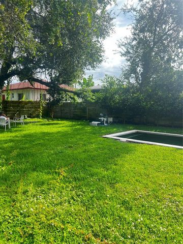 15 NW 52nd Street, Miami, FL 33127