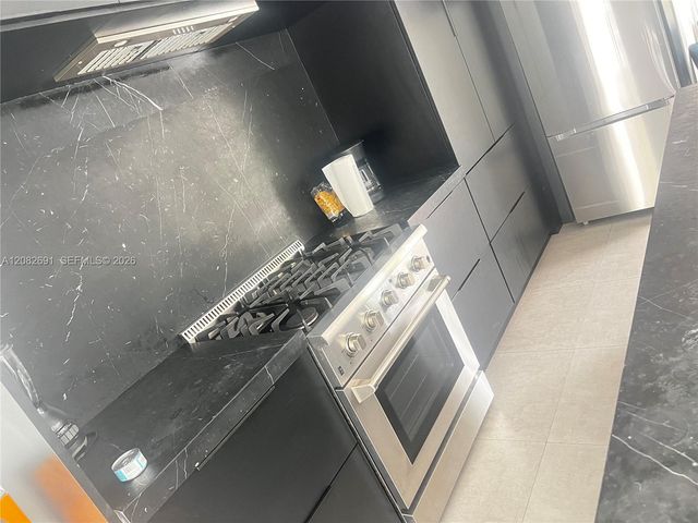 15 NW 52nd Street, Miami, FL 33127