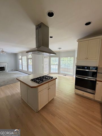 980 Laurel Springs Lane SW, Marietta, GA 30064
