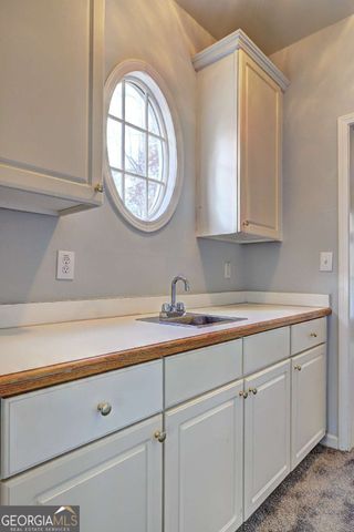 980 Laurel Springs Lane SW, Marietta, GA 30064