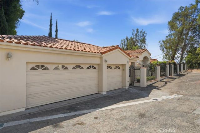 1852 La Loma, North Tustin, CA 92705