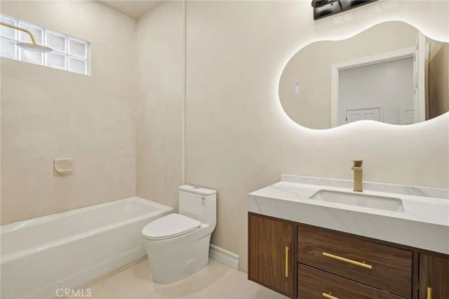 1852 La Loma, North Tustin, CA 92705