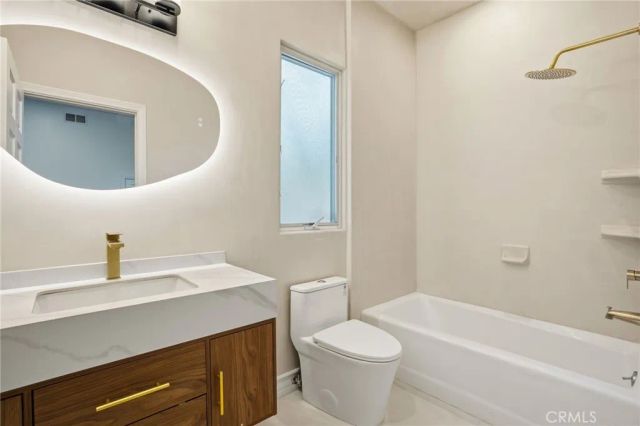 1852 La Loma, North Tustin, CA 92705