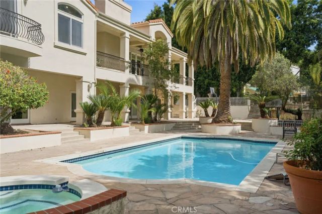 1852 La Loma, North Tustin, CA 92705