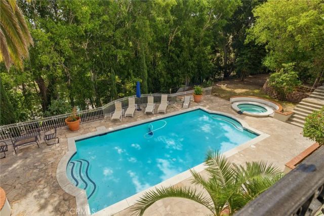 1852 La Loma, North Tustin, CA 92705