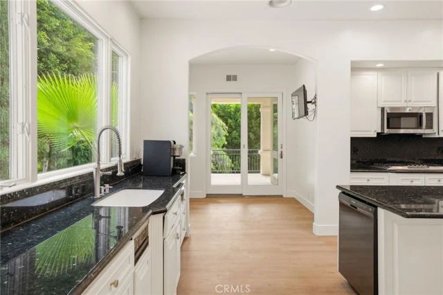 1852 La Loma, North Tustin, CA 92705