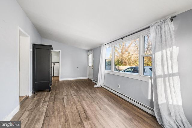 95 W GREENWOOD AVE, Lansdowne, PA 19050