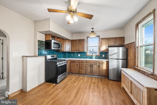 95 W GREENWOOD AVE, Lansdowne, PA 19050