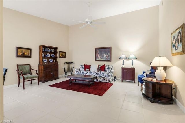 3333 Cayman LN, Naples, FL 34119