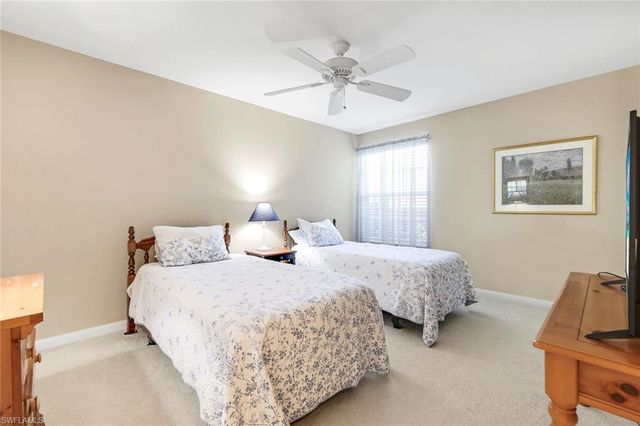 3333 Cayman LN, Naples, FL 34119